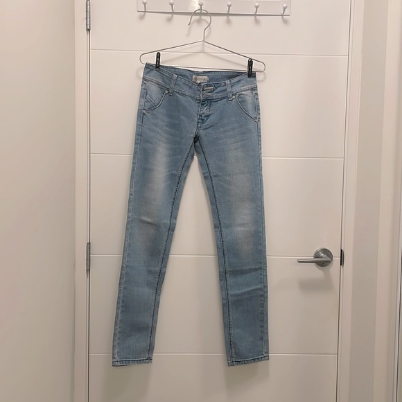 Brand new BCBG women jeans. Size 27 - Picture 1 of 5